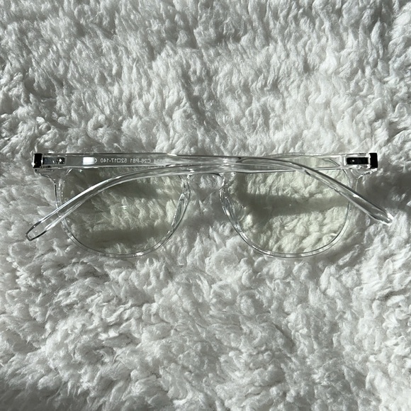 Clear Round Blue Light Glasses - Picture 2 of 3